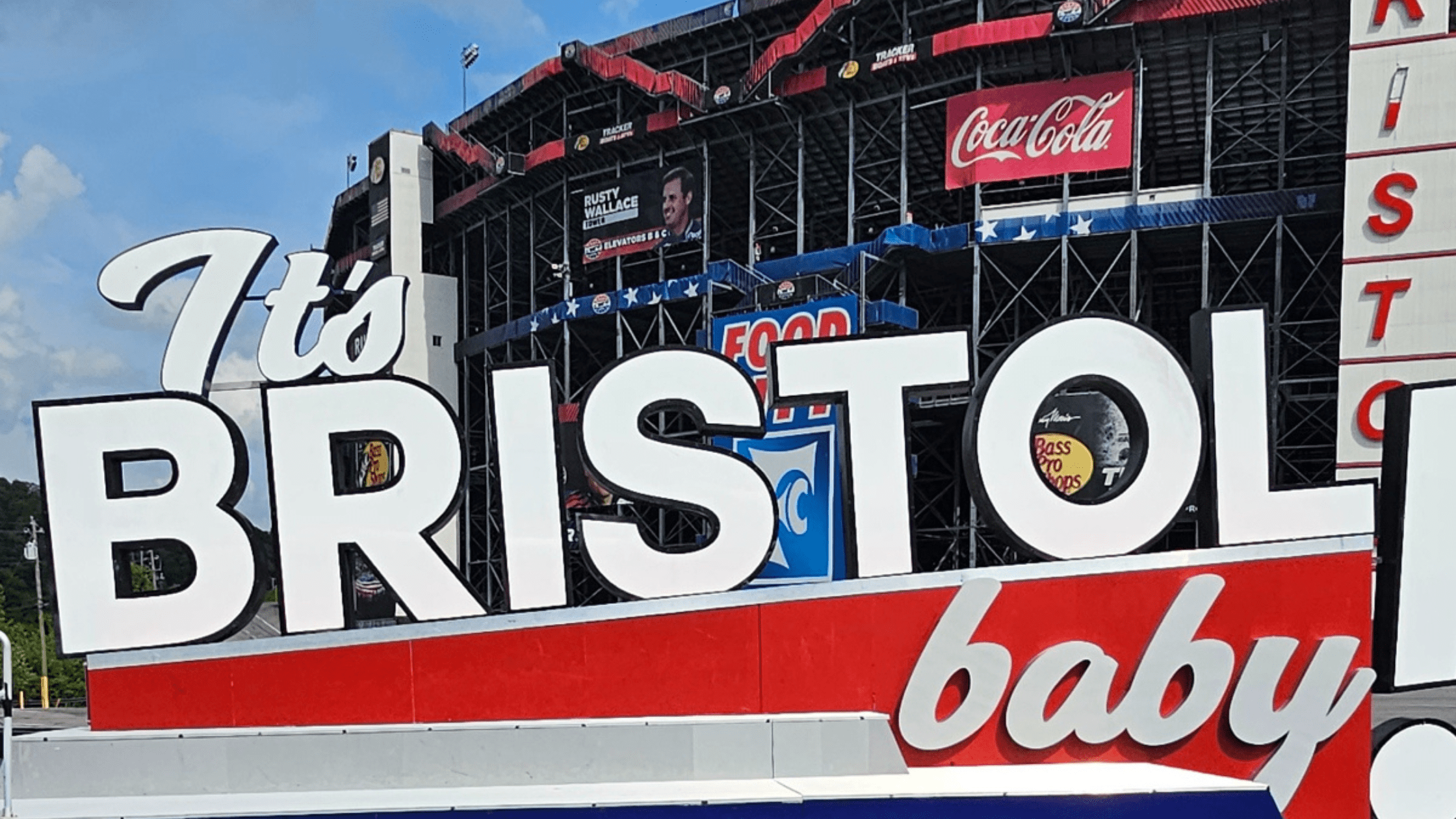 Things to Do in Bristol TN VA: What to See, Eat & Explore in 2025 4 Iconic 'It’s Bristol Baby' sign in front of the Bristol Motor Speedway—one of the top things to do in Bristol TN VA for racing fans and first-time visitors alike.
