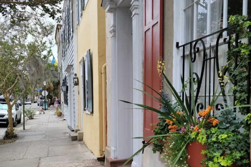 The Ultimate Charleston Weekend Getaway for Women: Walkable, Charming & Full of Southern Surprises