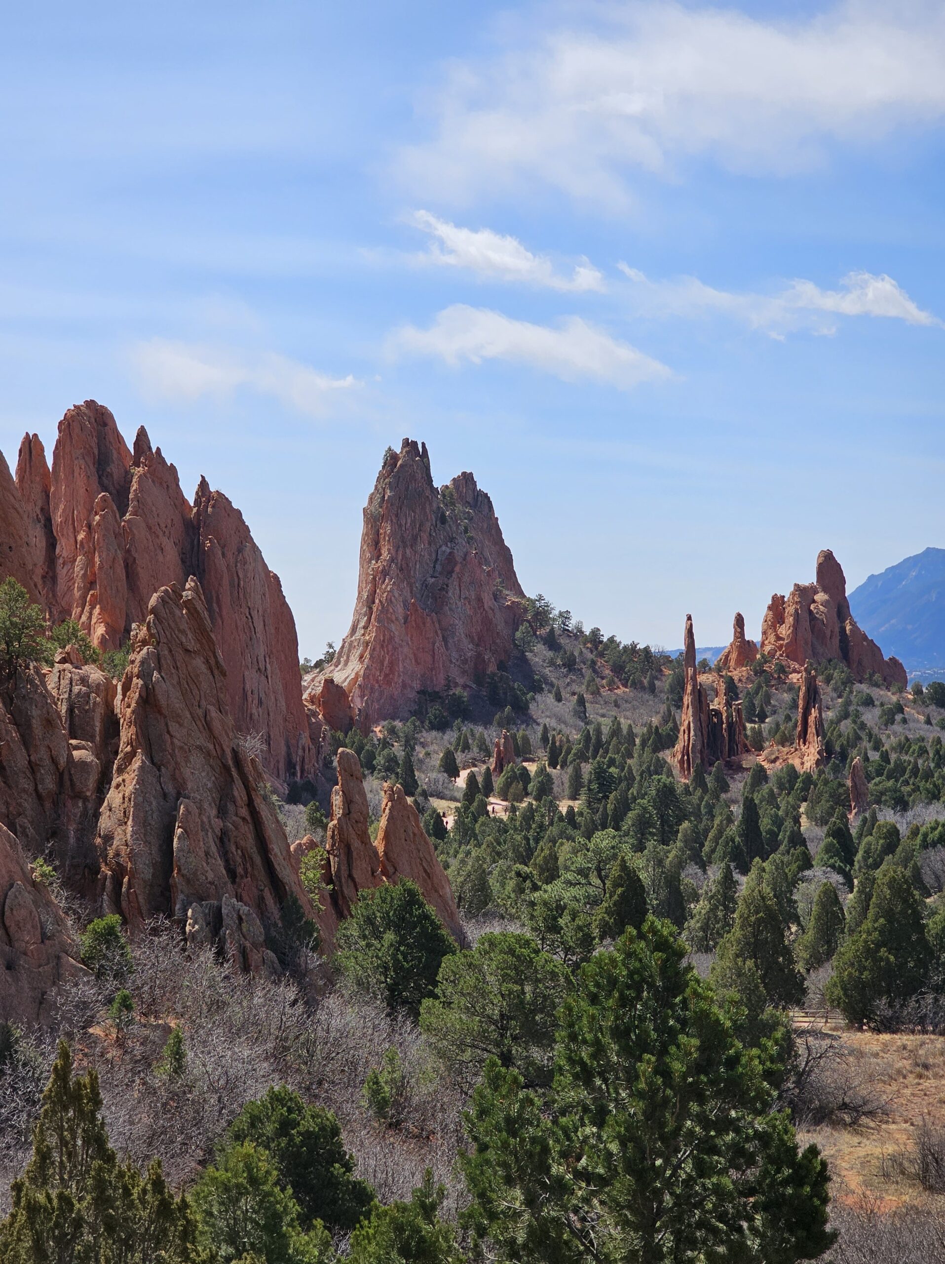 A No-Hike Way to See Garden of the Gods: Scenic Drive Tips for Older Travelers