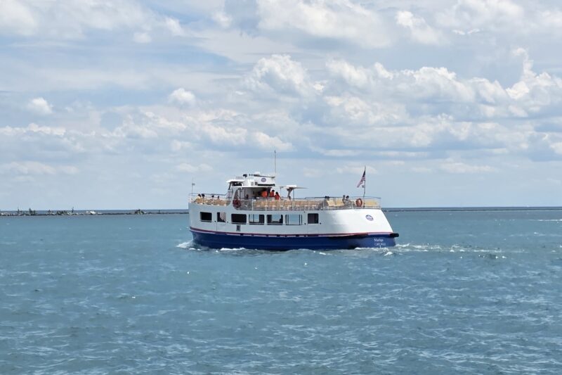 Easy Guide to The Chicago Water Taxi Stops
