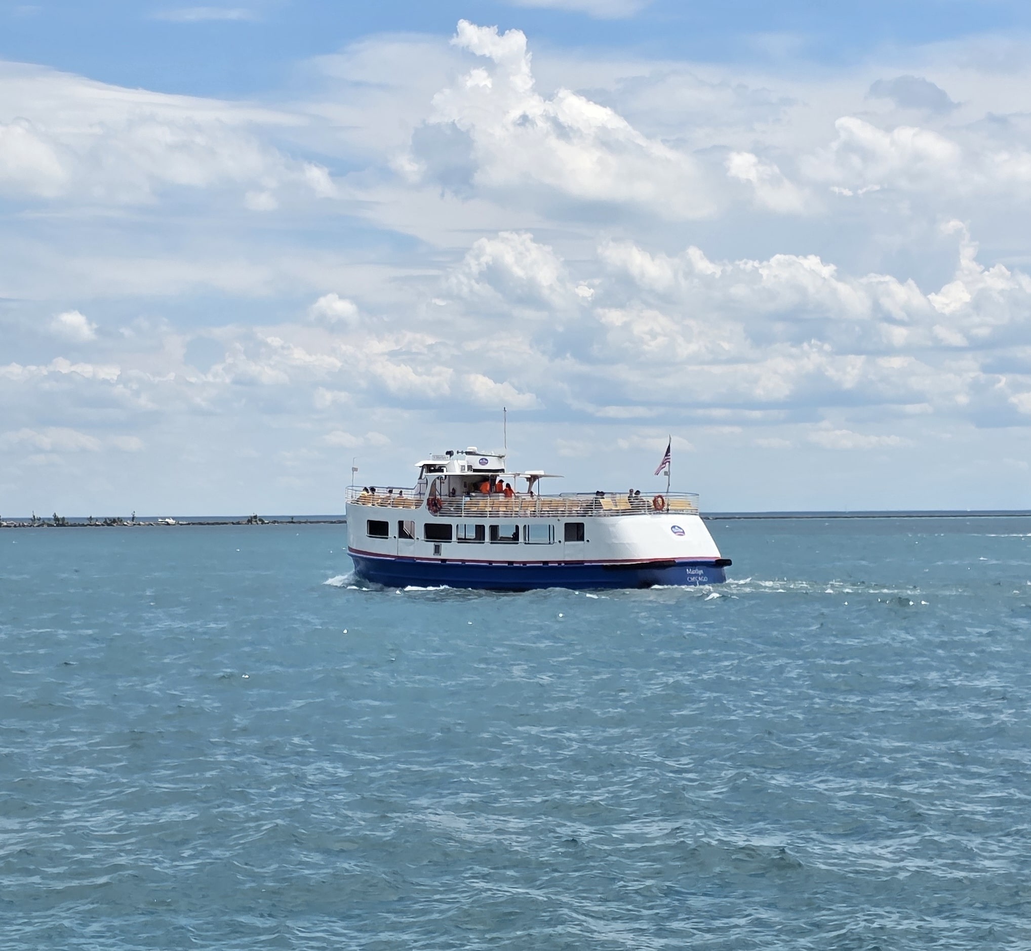 Easy Guide to The Chicago Water Taxi Stops